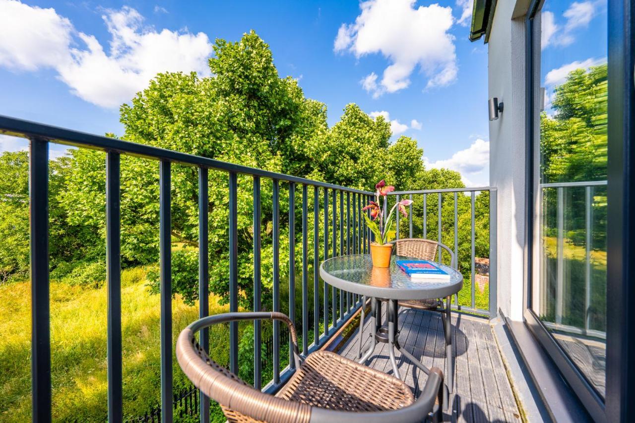 Ashview 8 - Heathrow - Business - Free Parking Leilighet Staines-upon-Thames Eksteriør bilde